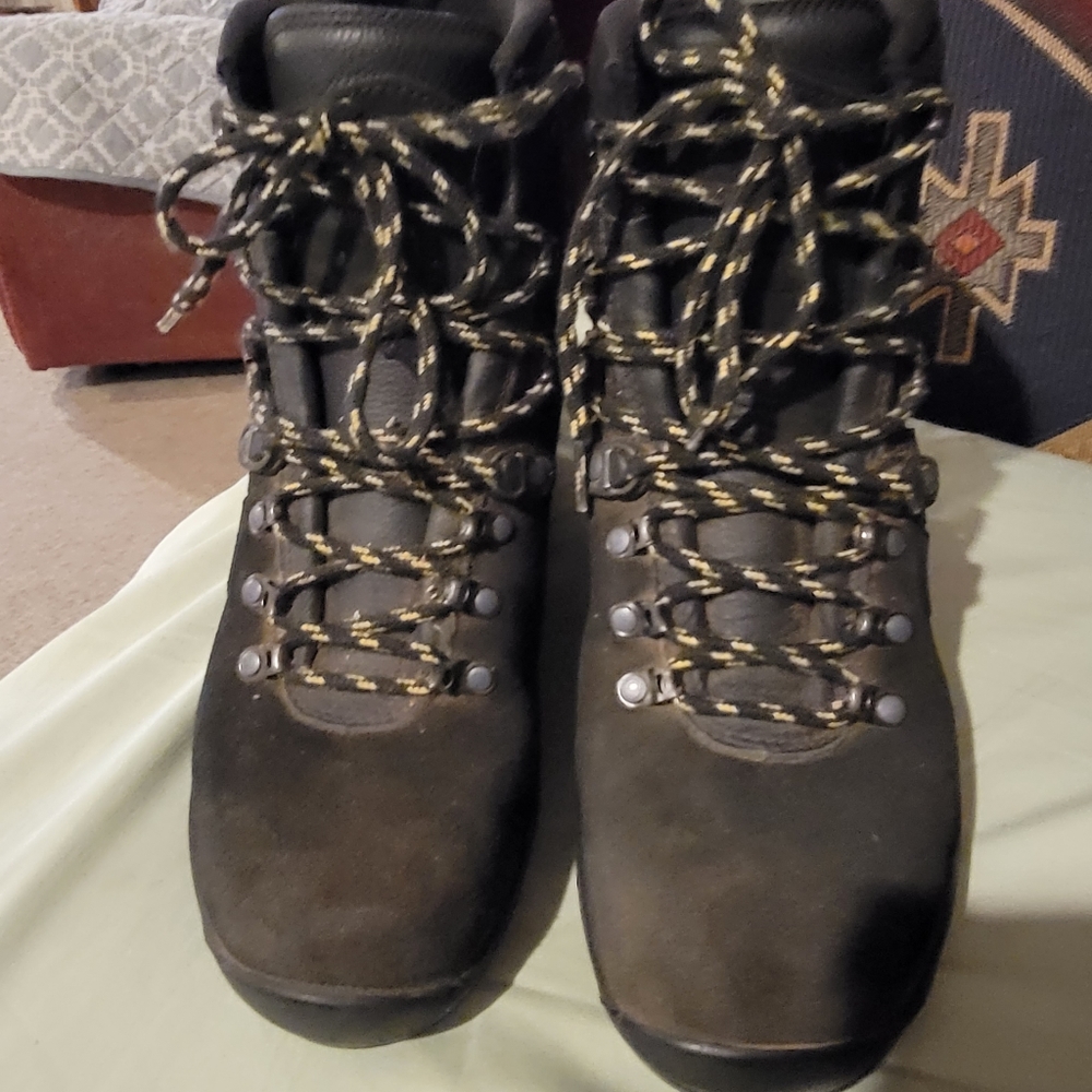 Haix Vibram Sole Wildland Boots